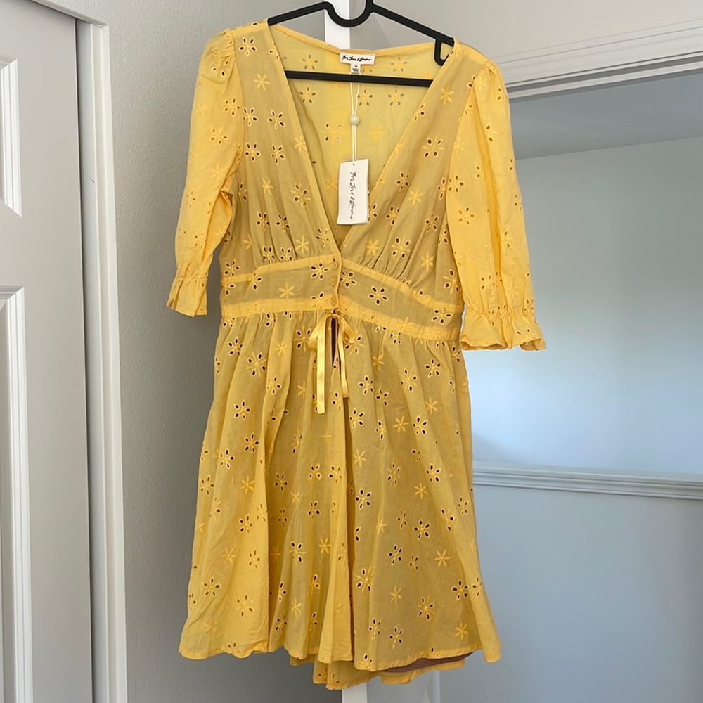 For love and lemons new with tag yellow floral V neck dress, size M